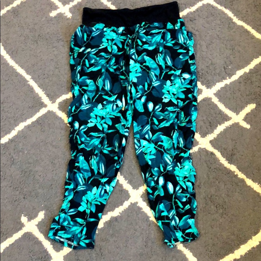 H&M maternity pants